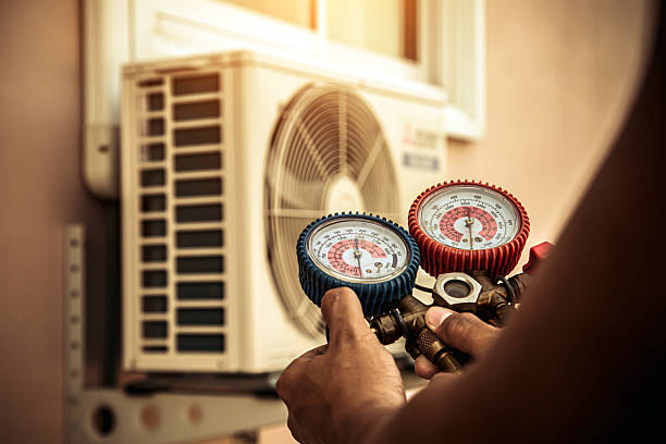Professional Hvac Installation technician working in Bennington, IN